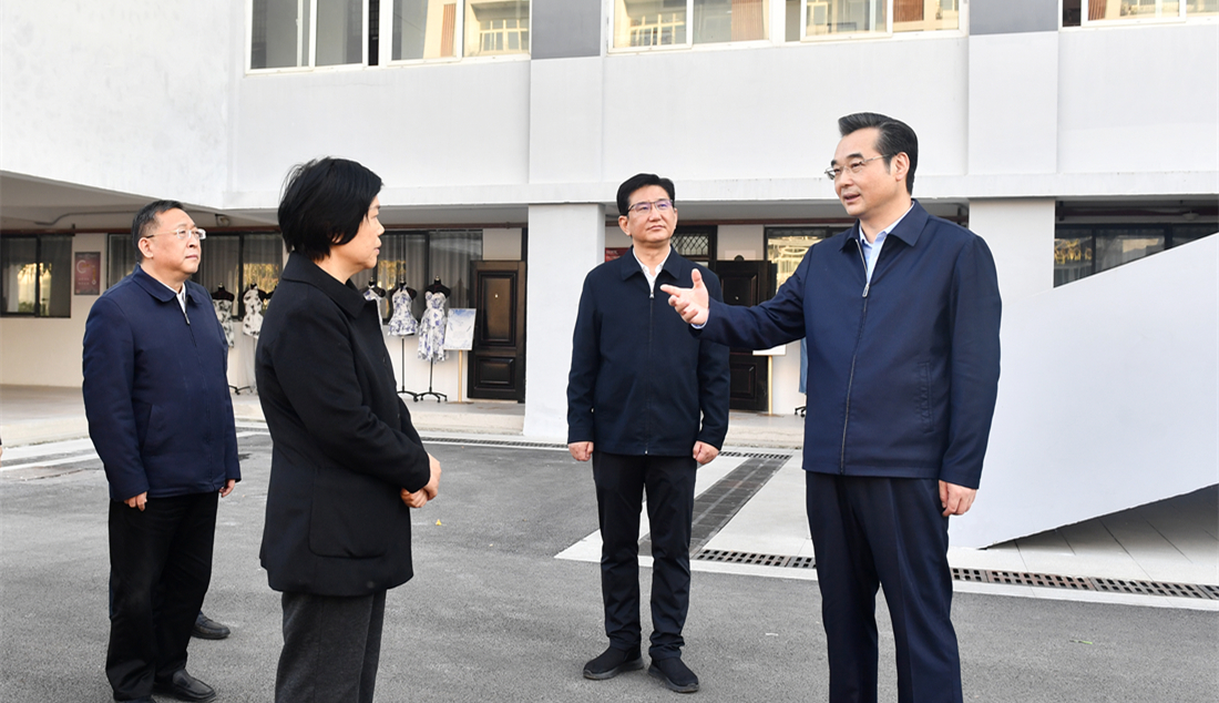 市領導到盱眙縣宣講黨的二十屆四中全會精神并調...